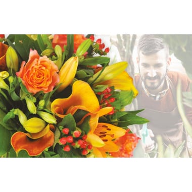 L'Agitateur Floral | image du Bouquet Surprise du fleuriste tons oranges