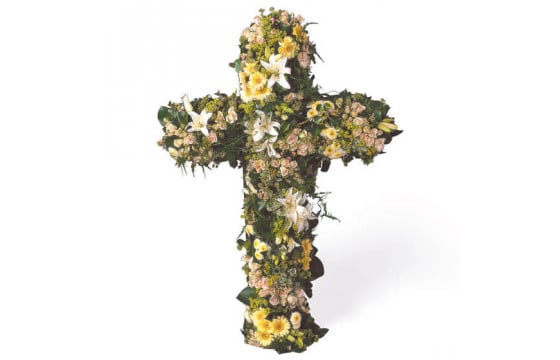Croix en fleurs de deuil Universel