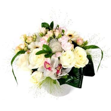 L'Agitateur Floral | image principale de la Composition de fleurs blanche Charme